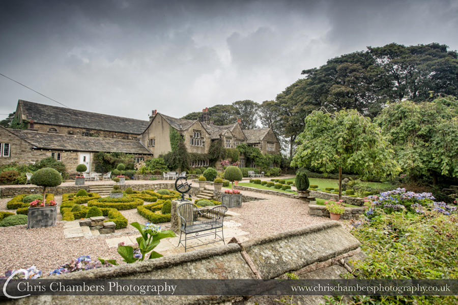 Holdsworth House wedding photographer | Halifax wedding photography at Holdsworth House