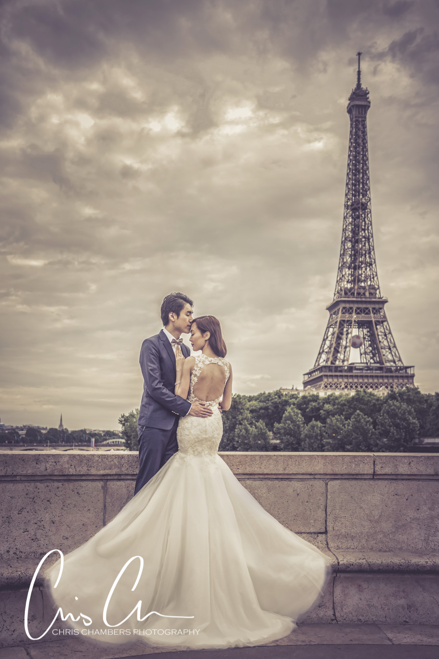 Bride and groom engagement wedding photography in Paris, Award winning wedding photographer by Chris Chambers Photography