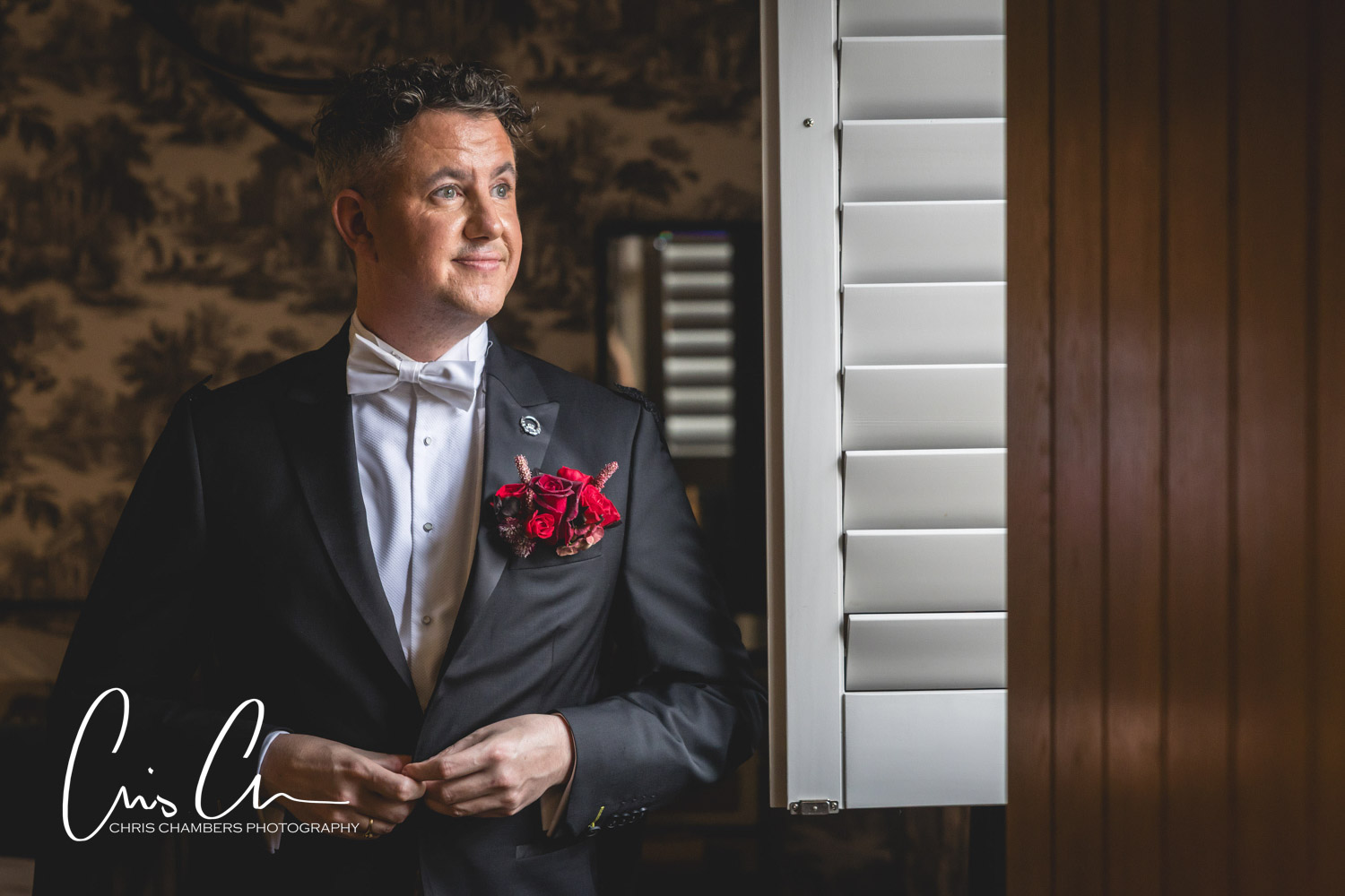 Yorkshire weddings at Manor House Huddersfield. Chris Chambers Phot